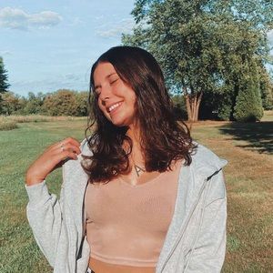 Meet your Posher, Averie